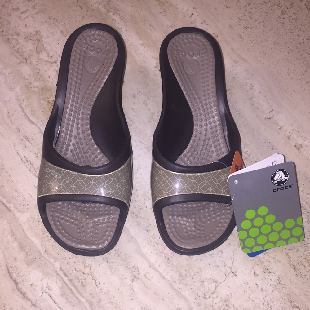 New Sately Women Espresso/Mushroom W6 Croc Shoes